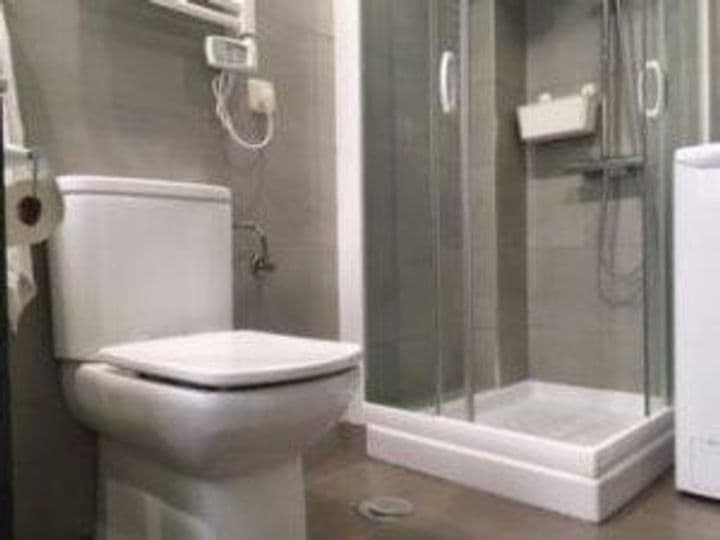 1 bedroom apartment for rent in Salamanca, Spain - Image 12