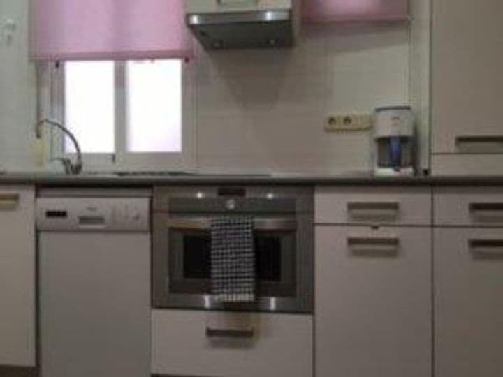 1 bedroom apartment for rent in Salamanca, Spain - Image 6