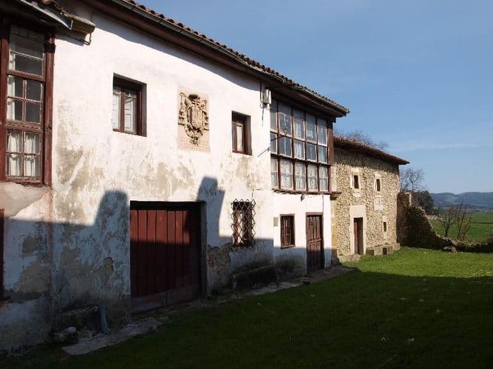 House for sale in Trasmiera, Spain - Image 3