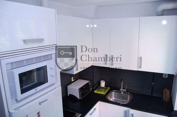 2 bedrooms apartment for rent in Chamberi, Spain - Image 7