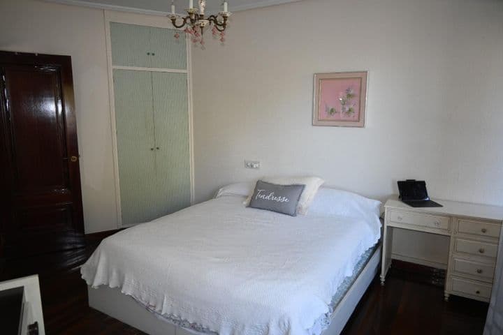 4 bedrooms apartment for sale in Santander, Spain - Image 11