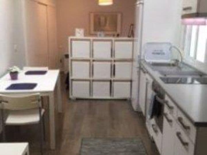 1 bedroom apartment for rent in Salamanca, Spain - Image 2