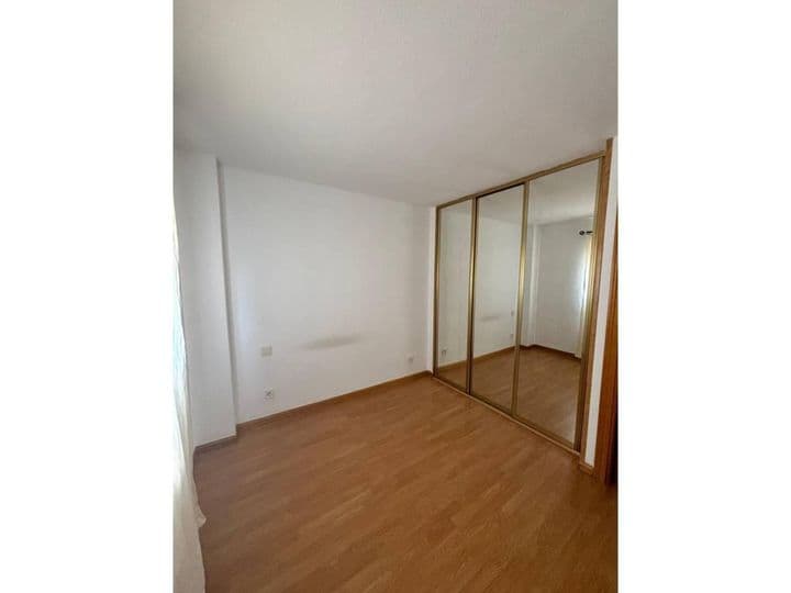 3 bedrooms apartment for rent in Puente de Vallecas, Spain - Image 10