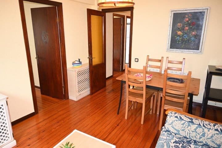 2 bedrooms apartment for sale in Santander, Spain - Image 3