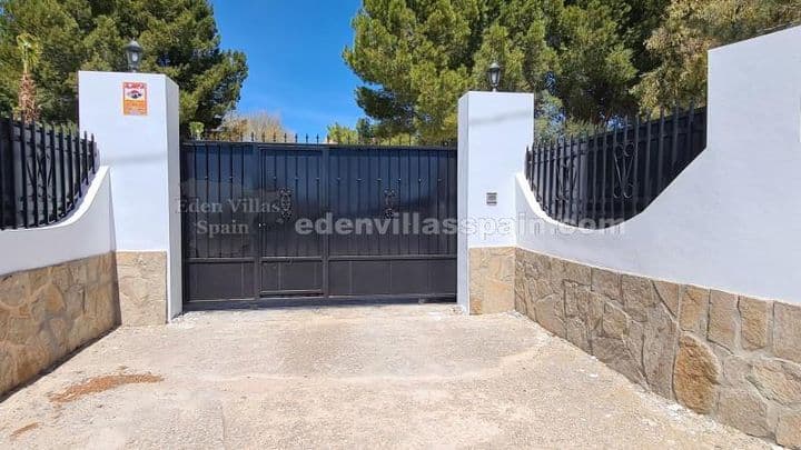 8 bedrooms house for sale in Alicante, Spain - Image 11