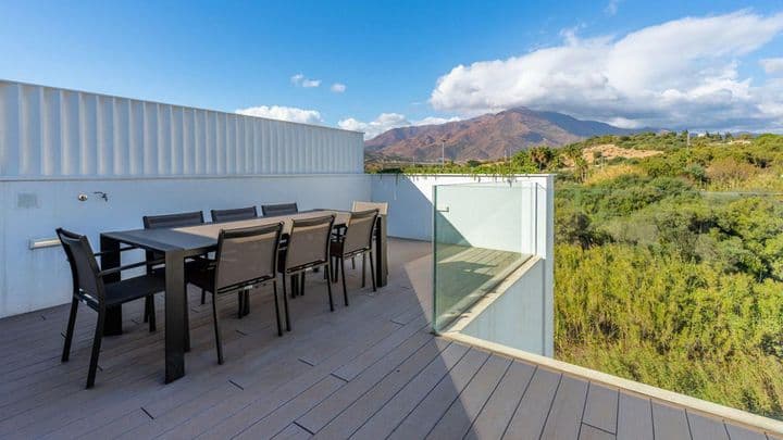 4 bedrooms house for sale in Estepona, Spain - Image 9