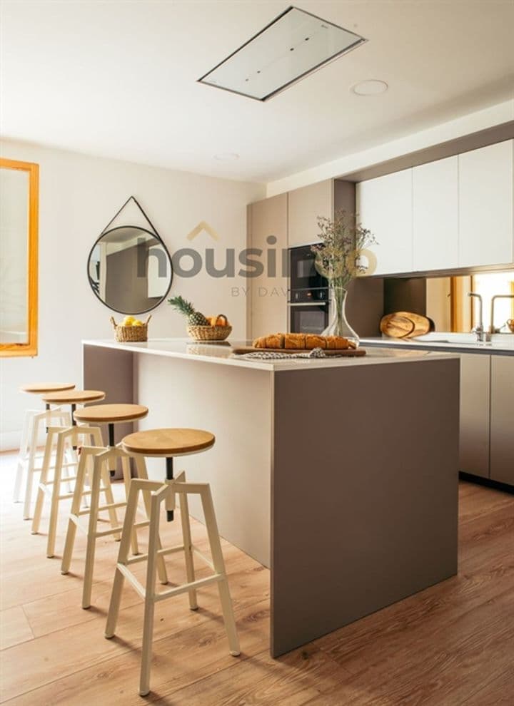 4 bedrooms apartment for sale in Madrid, Spain - Image 9