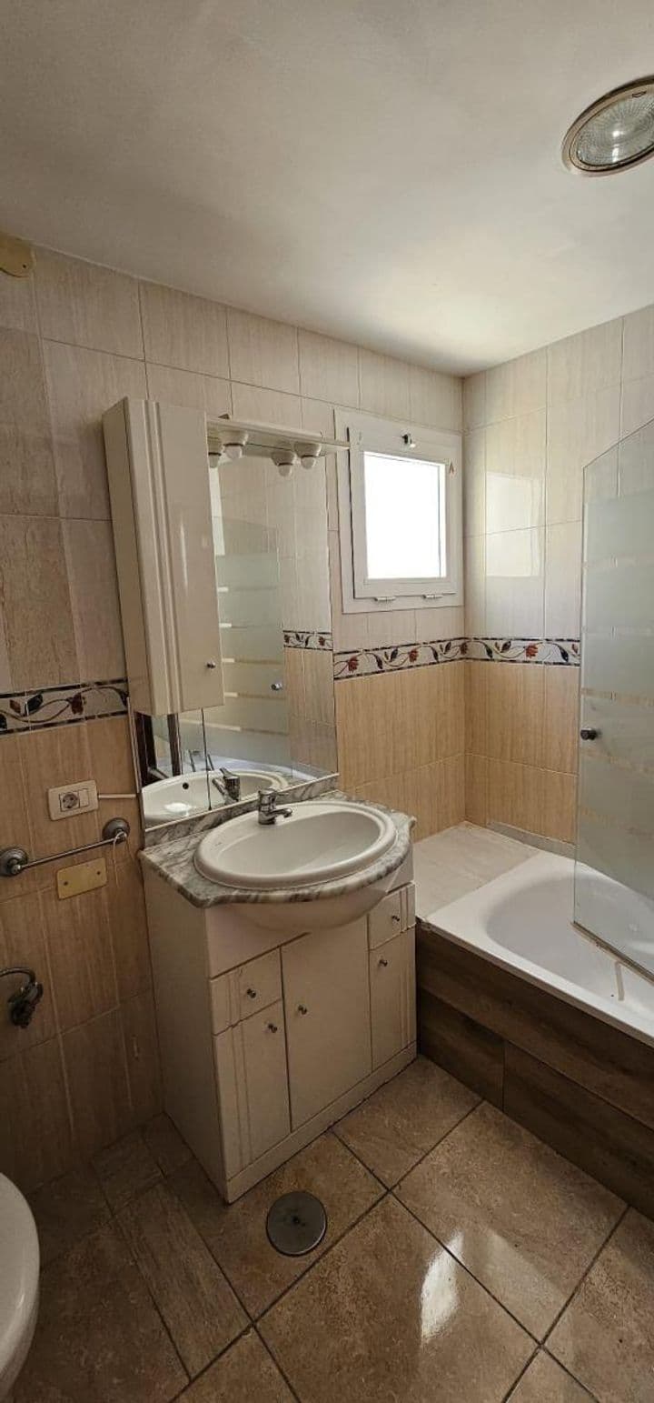 2 bedrooms apartment for sale in Puerto del Rosario, Spain - Image 10