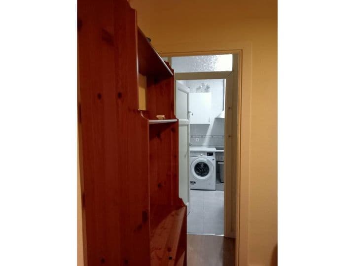 1 bedroom apartment for rent in Centro, Spain - Image 7