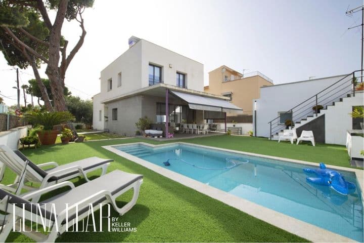 5 bedrooms house for sale in Can Bou, Spain