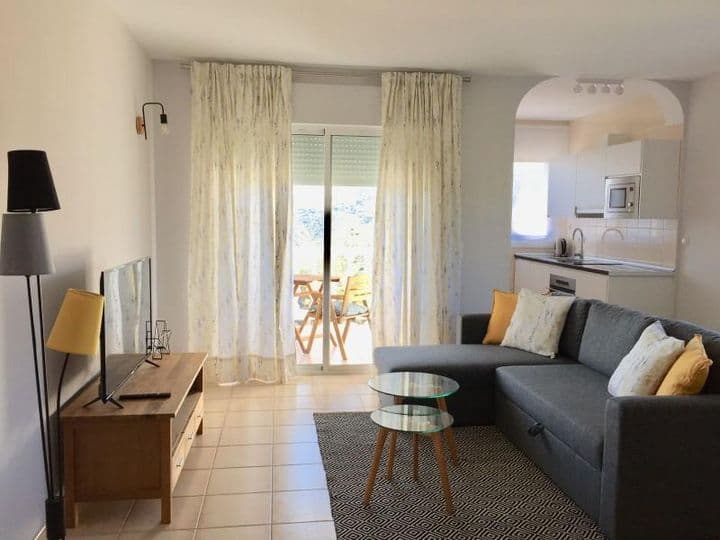 1 bedroom apartment for rent in La Axarquia, Spain - Image 2