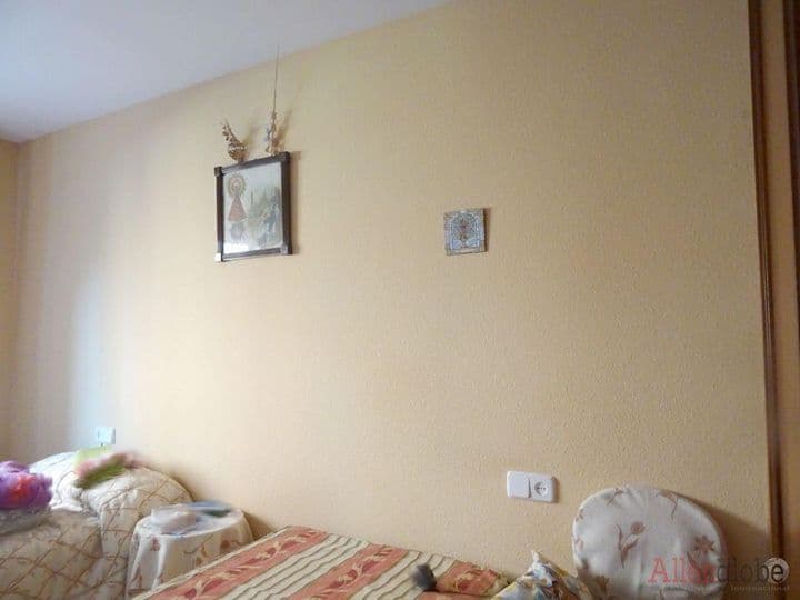 3 bedrooms apartment for sale in Oviedo, Spain - Image 5