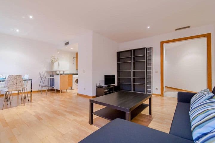 1 bedroom apartment for rent in Eixample, Spain - Image 3