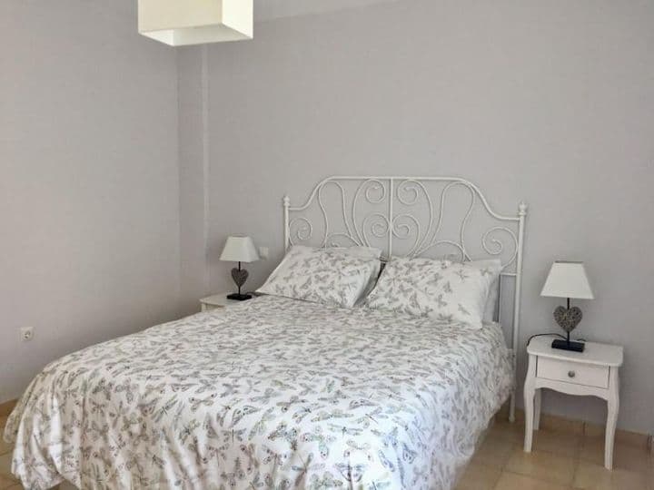 1 bedroom apartment for rent in La Axarquia, Spain - Image 9