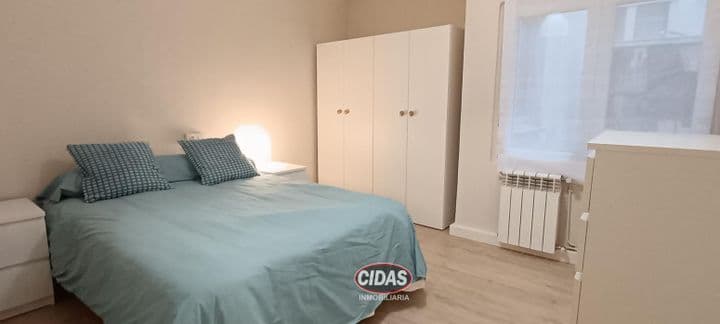 3 bedrooms apartment for rent in Oviedo, Spain - Image 4