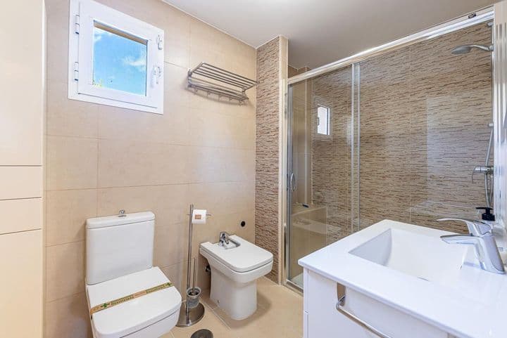 3 bedrooms apartment for rent in Fuengirola, Spain - Image 11