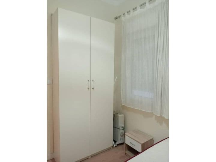 1 bedroom apartment for rent in Centro, Spain - Image 12