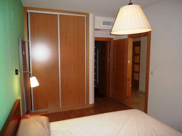 1 bedroom apartment for rent in Granada, Spain - Image 3