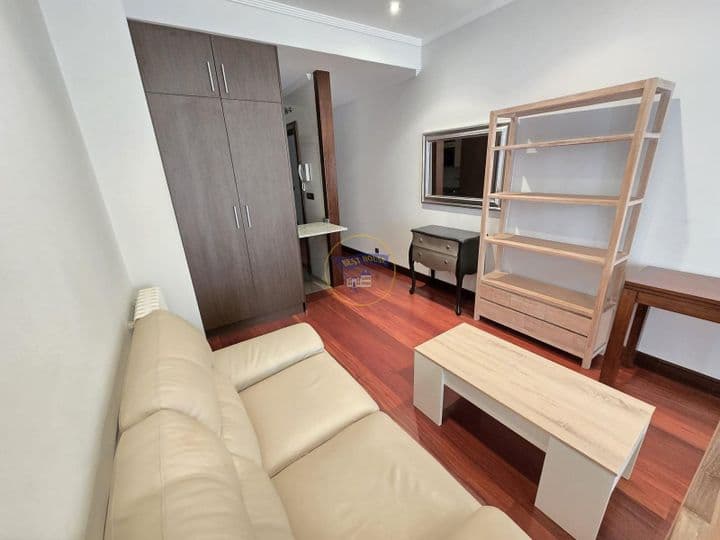 1 bedroom apartment for rent in Vigo, Spain - Image 3