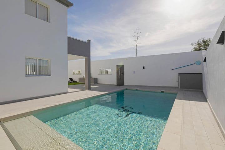 5 bedrooms house for sale in Arona, Spain