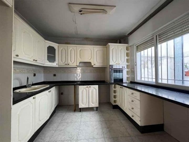 2 bedrooms apartment for sale in Badajoz, Spain - Image 9