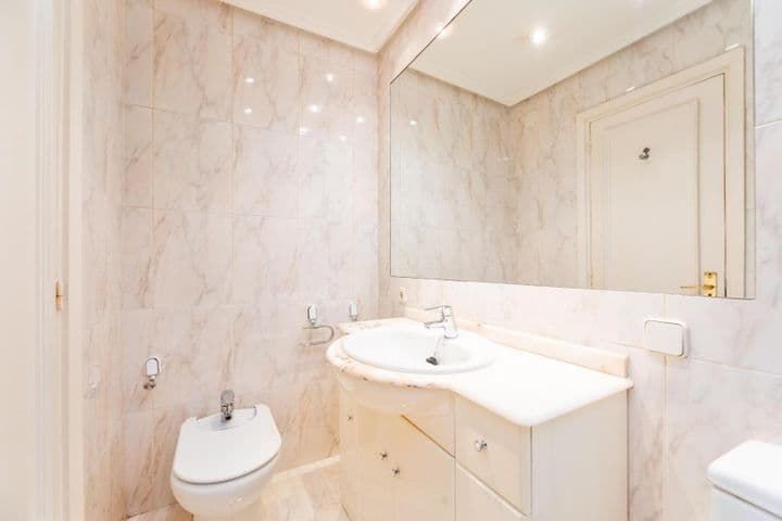 2 bedrooms apartment for sale in Madrid, Spain - Image 9