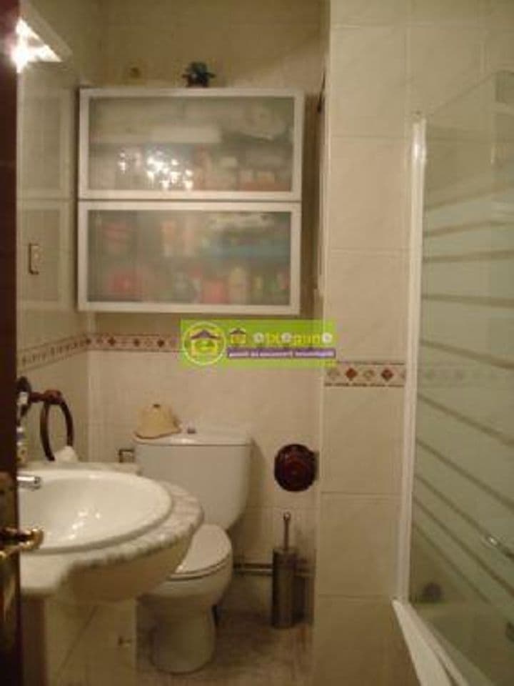 3 bedrooms apartment for sale in Santurtzi, Spain - Image 3