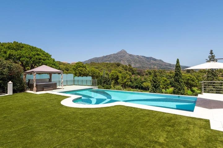 6 bedrooms house for sale in Nueva Andalucia, Spain - Image 2