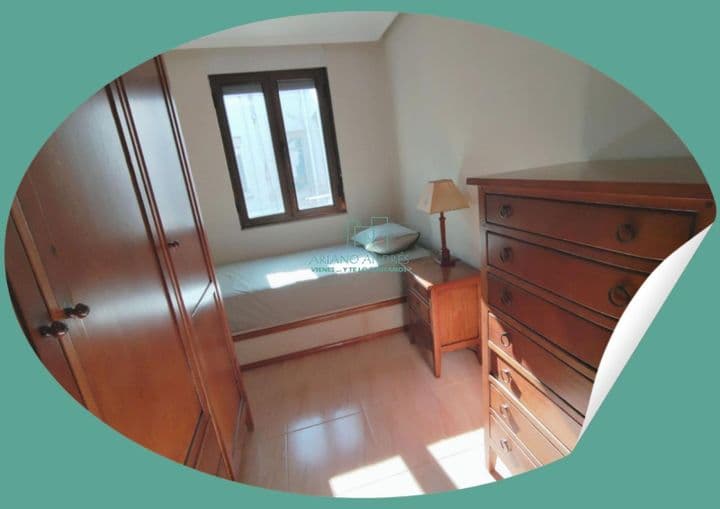 3 bedrooms apartment for rent in Leon, Spain - Image 10