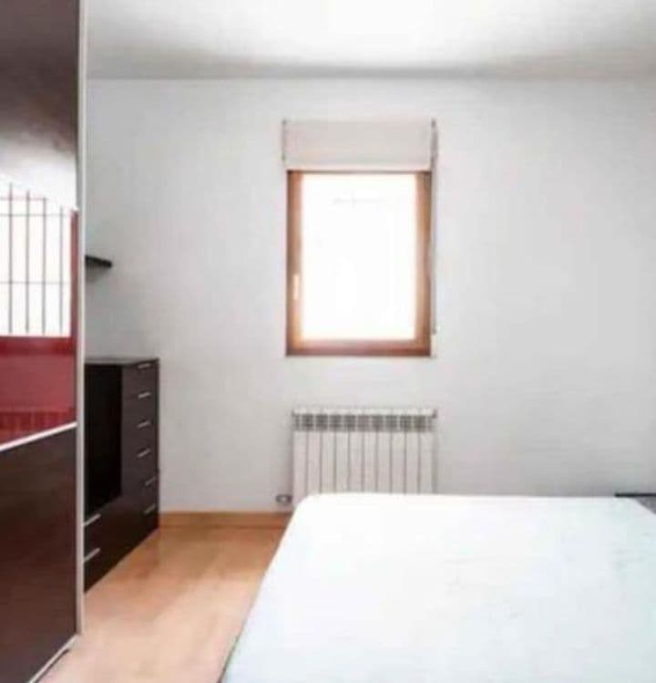 1 bedroom apartment for rent in Granada, Spain - Image 4