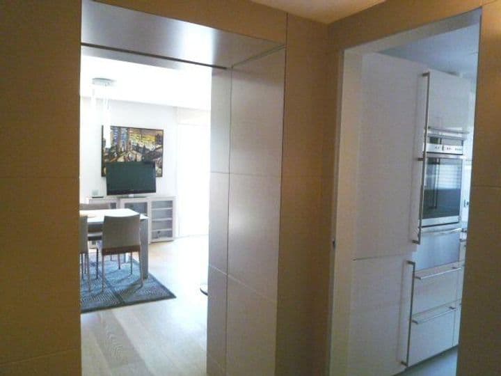 1 bedroom apartment for sale in Ciutat Vella, Spain - Image 7