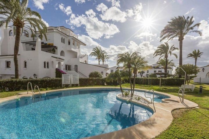 3 bedrooms apartment for sale in Nueva Andalucia, Spain - Image 10