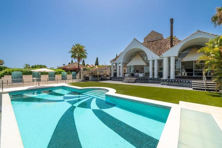 6 bedrooms house for sale in Nueva Andalucia, Spain - Image 3