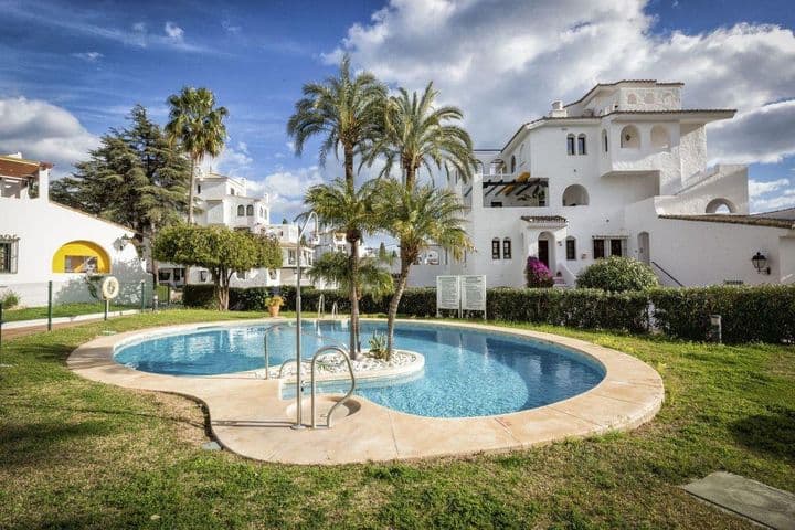 3 bedrooms apartment for sale in Nueva Andalucia, Spain - Image 8