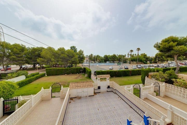 1 bedroom apartment for sale in Nueva Torrevieja, Spain - Image 2