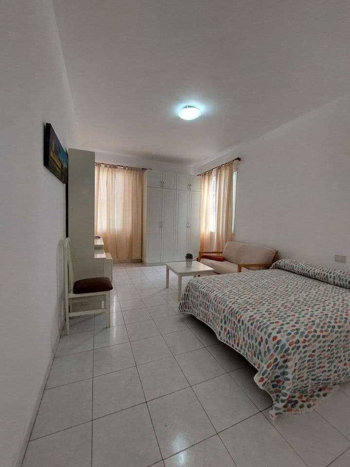 Apartment for rent in Centro, Spain - Image 3