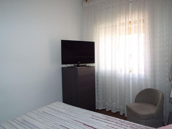 1 bedroom apartment for sale in La Barceloneta, Spain - Image 8