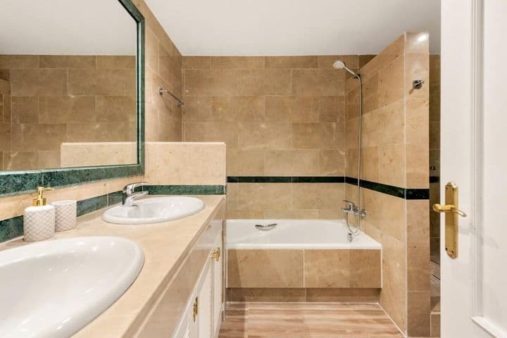 2 bedrooms apartment for sale in Marbella, Spain - Image 10