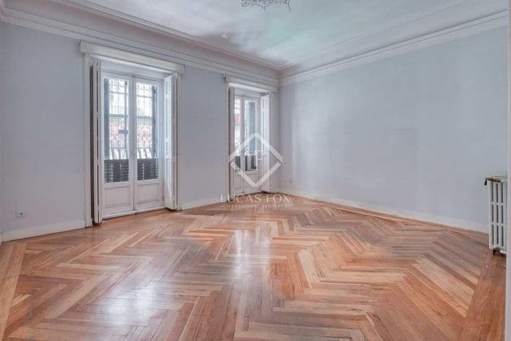 4 bedrooms apartment for sale in Madrid, Spain - Image 9