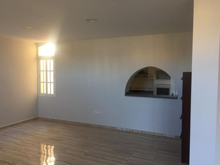 3 bedrooms apartment for rent in La Malagueta, Spain - Image 8