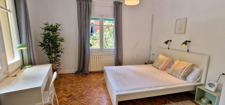 3 bedrooms apartment for rent in Poble Sec, Spain - Image 7