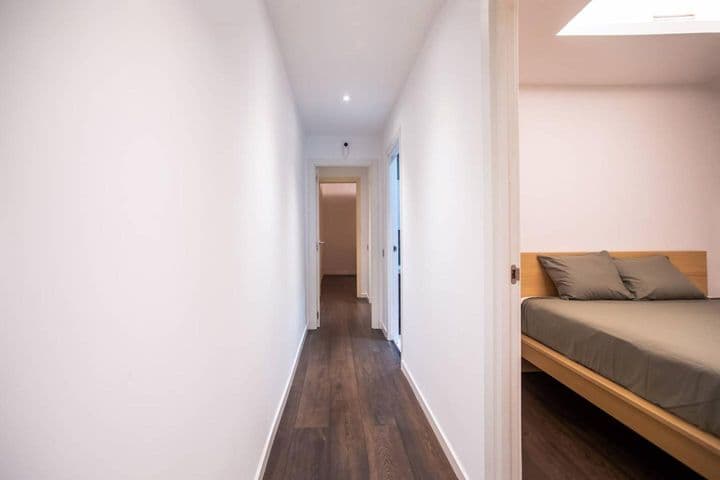 2 bedrooms apartment for rent in El Raval, Spain - Image 7