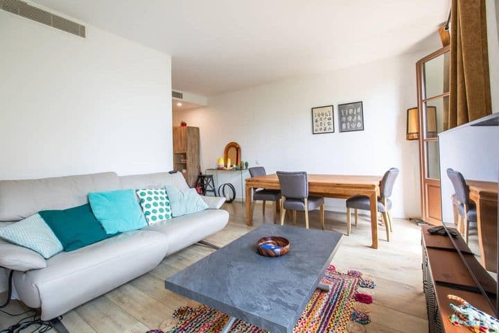 3 bedrooms apartment for rent in El Raval, Spain - Image 7