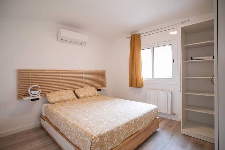 3 bedrooms apartment for rent in Sants-Montjuic, Spain - Image 9