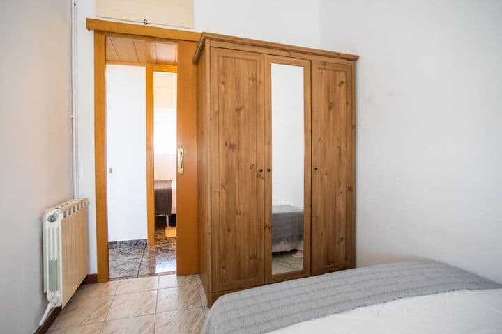 2 bedrooms apartment for rent in Poblenou, Spain - Image 9