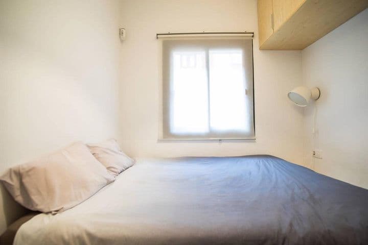 1 bedroom apartment for rent in La Barceloneta, Spain - Image 12