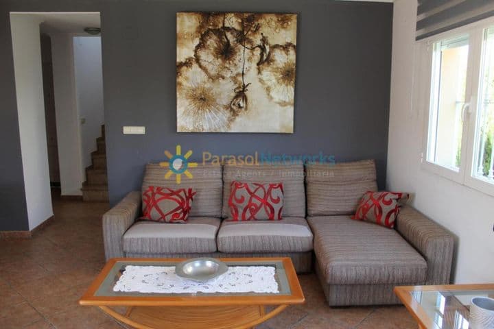 2 bedrooms house for rent in Oliva, Spain - Image 2