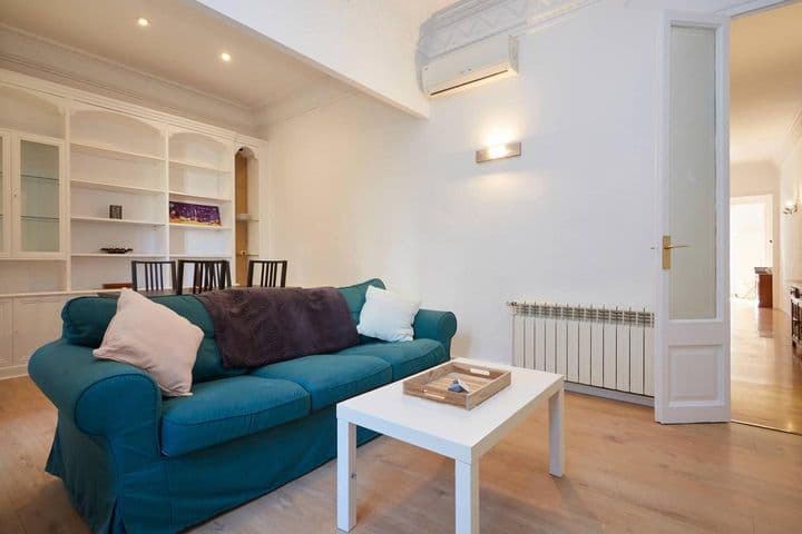 3 bedrooms apartment for rent in Sant Antoni, Spain - Image 3