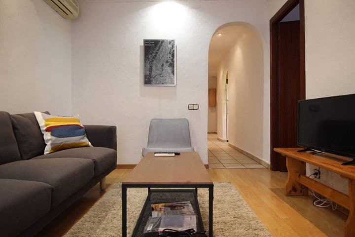 3 bedrooms apartment for rent in Barcelona, Spain - Image 3