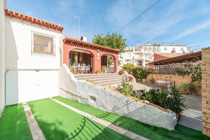 3 bedrooms house for sale in Punta Prima, Spain - Image 2